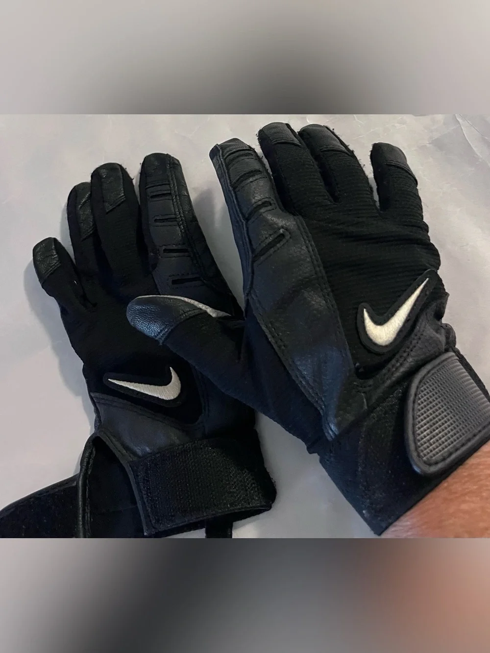 Nike Black Batting Gloves with White Swoosh Logo Youth L / Women’s S